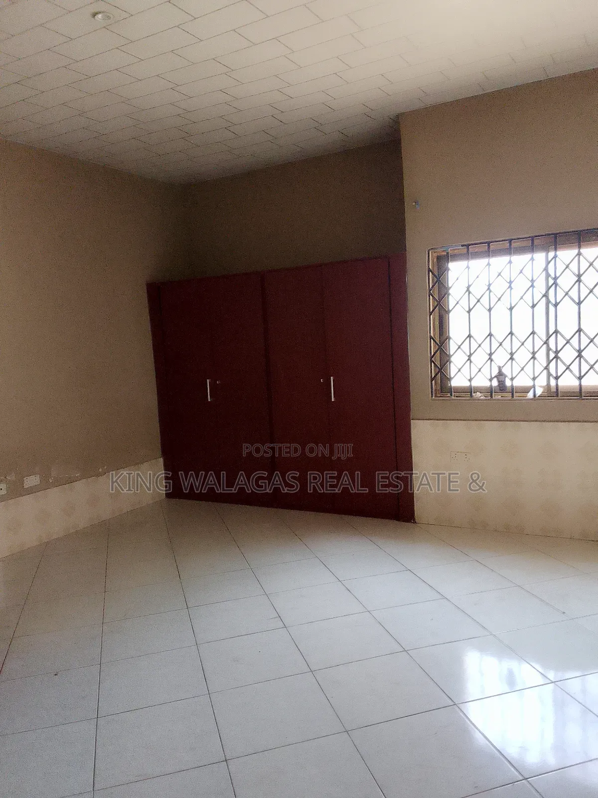 3bdrm House in Near Lake Side Com 8, Adenta for rent