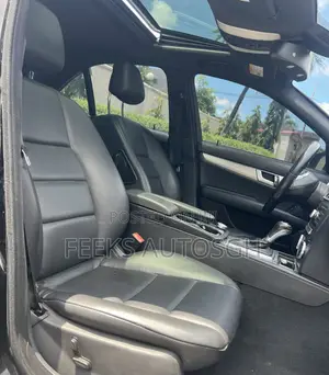 Mercedes-Benz C250 2014 Black