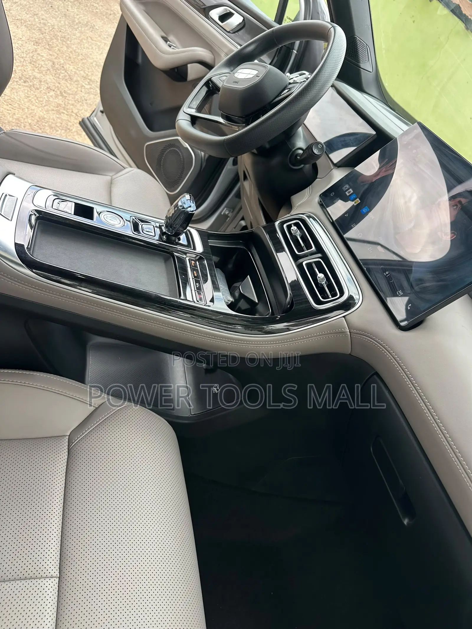 Geely Boyue 2025 Silver