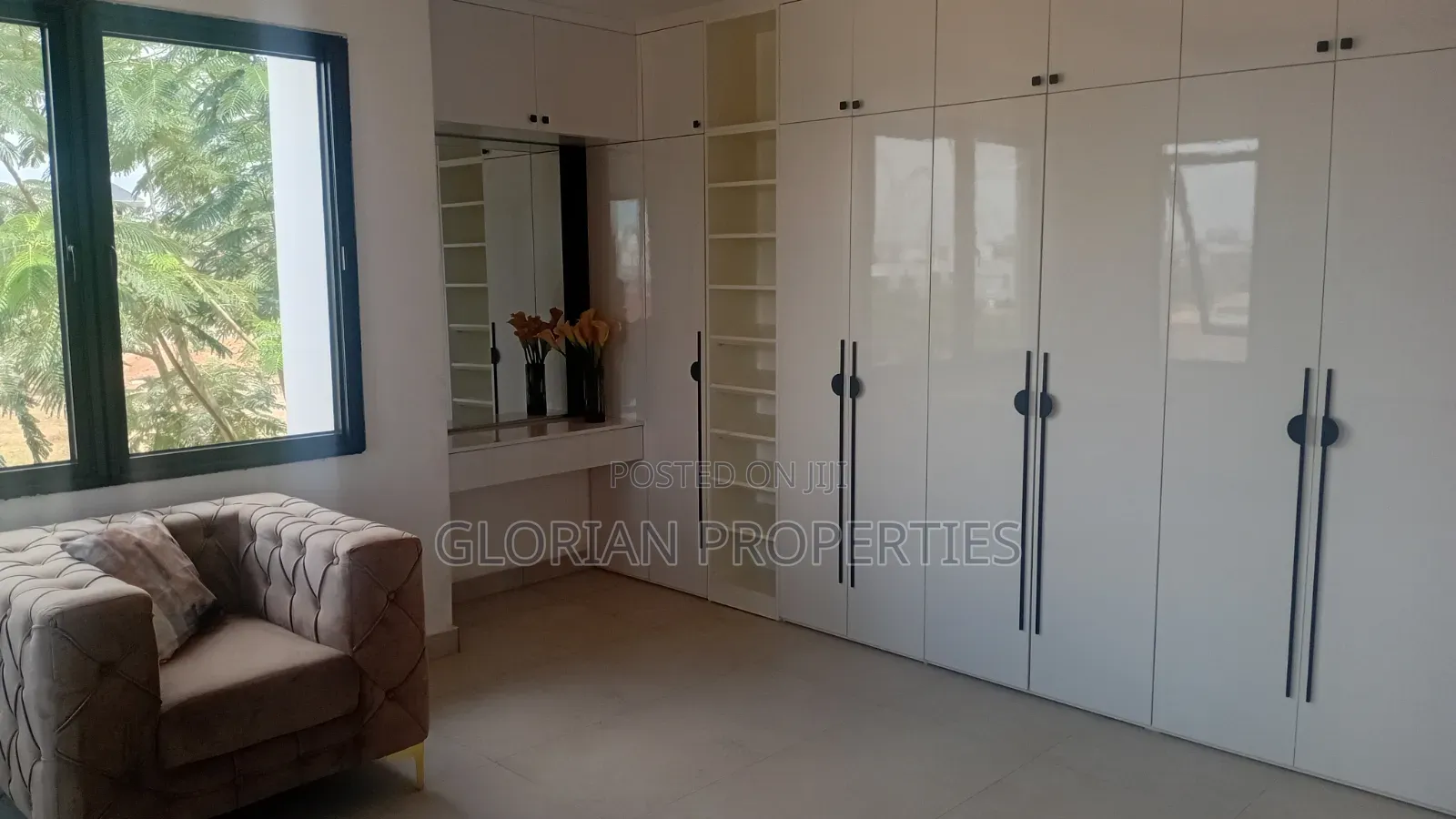 3bdrm Duplex in Highcrest Homes, Police Station for sale