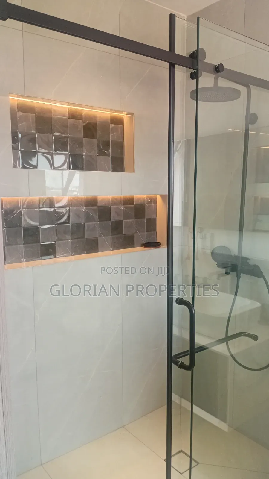 3bdrm Duplex in Highcrest Homes, Police Station for sale