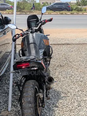 Yamaha 2018 Black