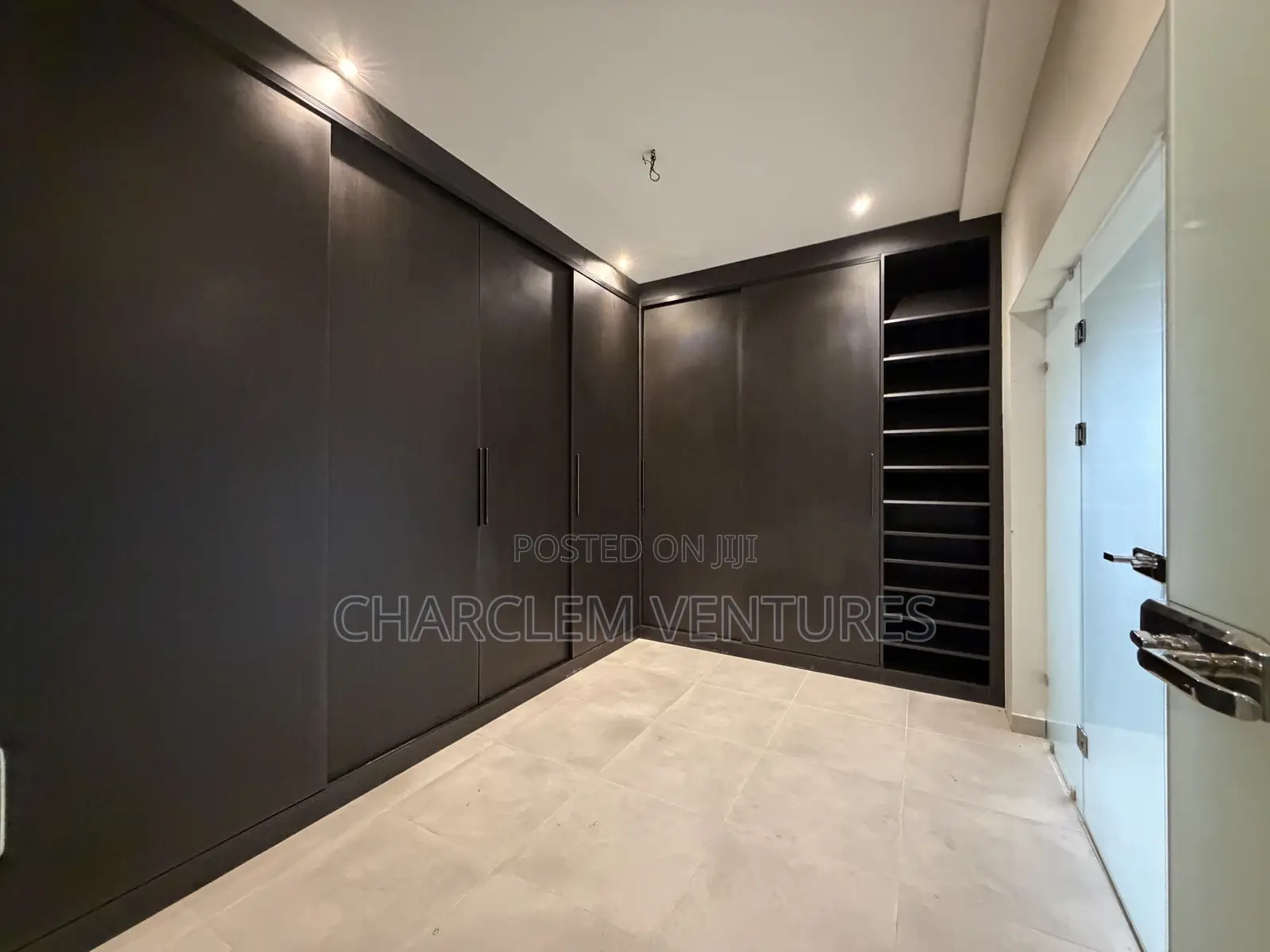 5bdrm House in Charclem Ventures, Accra Metropolitan for sale