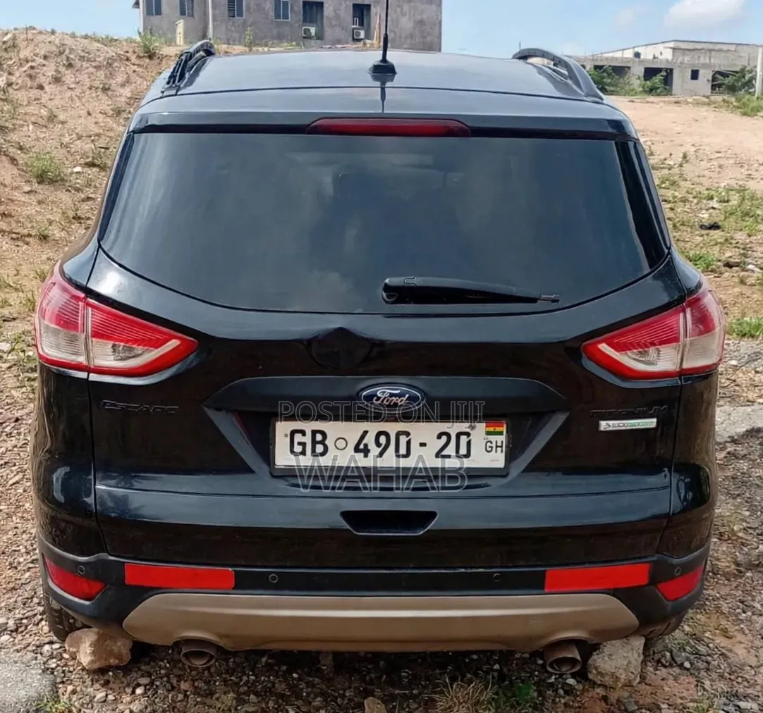 Ford Escape Titanium 4dr SUV (1.6L 4cyl Turbo 6A) 2014 Black