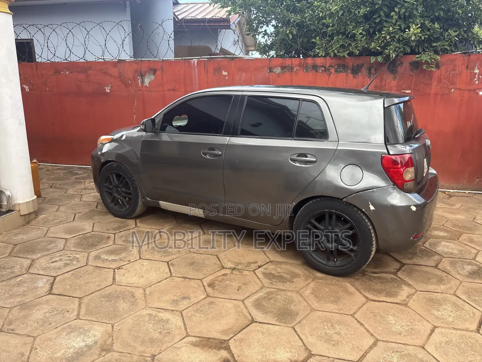 Scion xD Base 2010 Gray