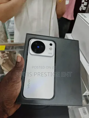 New Vivo X500 512 GB White