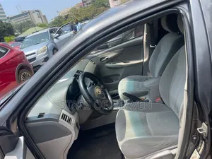 Toyota Corolla 2010 Gray