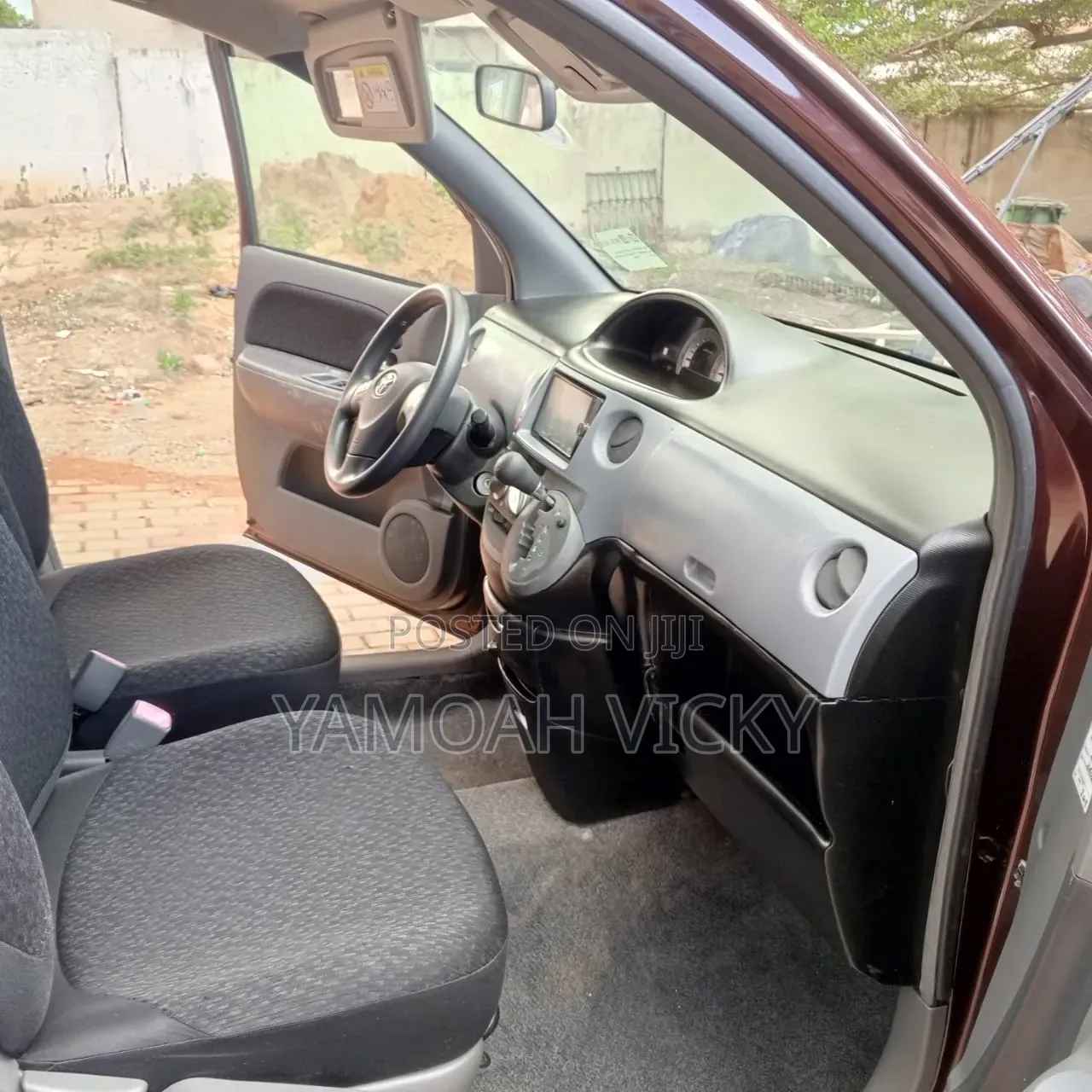 Toyota Sienta 1.5 AWD 2014 Brown