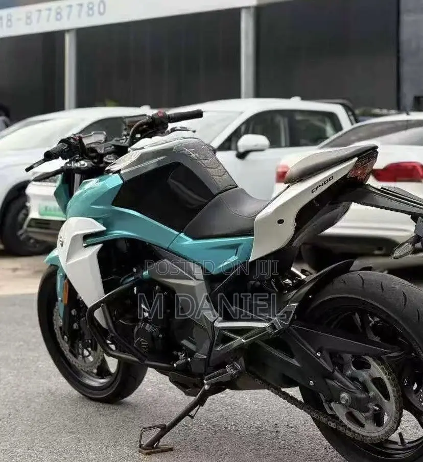 CFMoto 400NK 2020