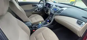 Hyundai Elantra 2014 Red