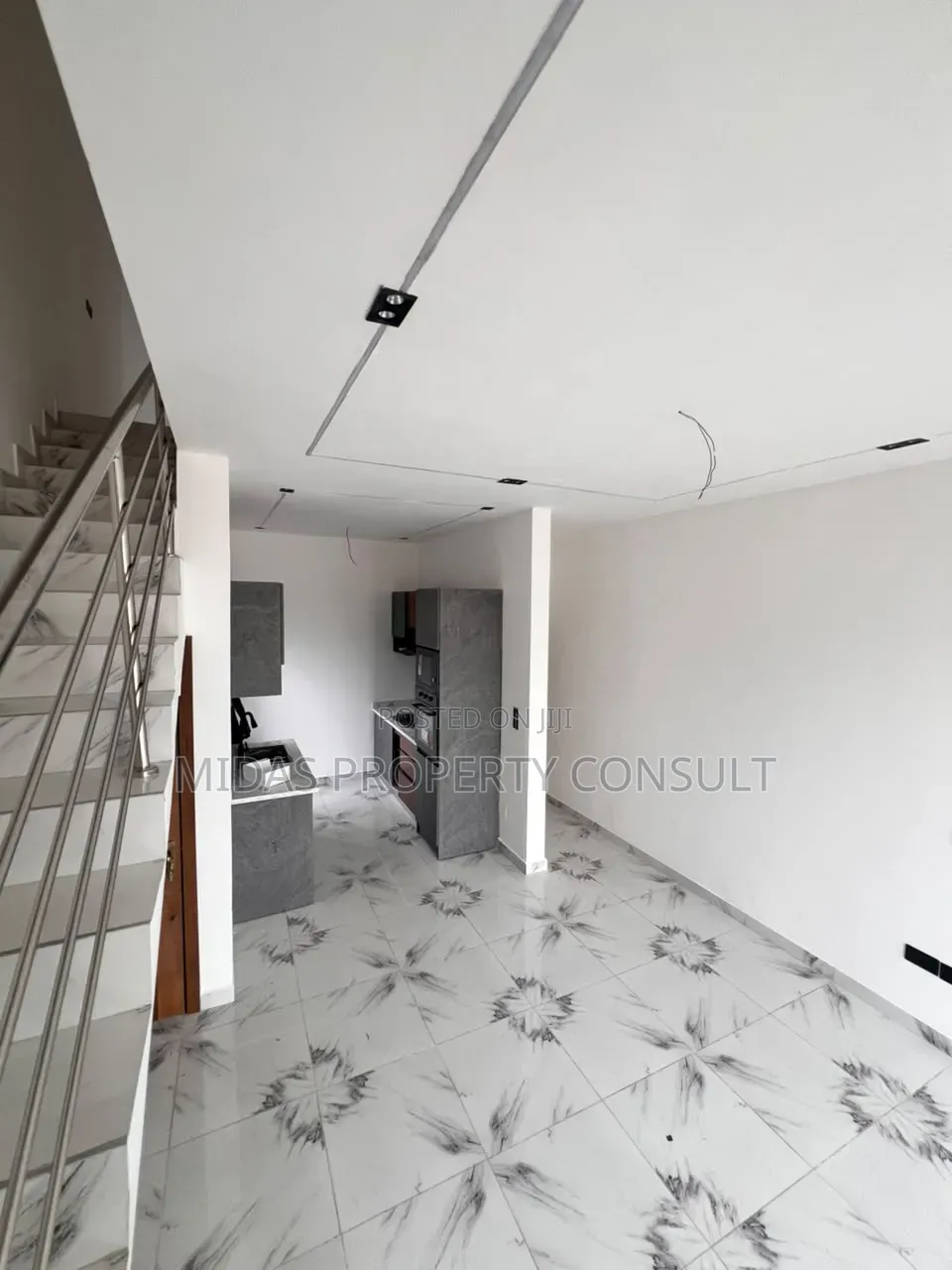 3bdrm House in Ogbojo, Accra Metropolitan for sale