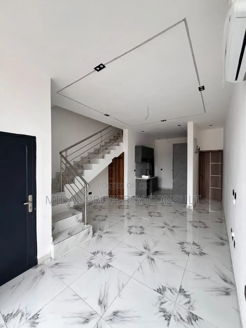 3bdrm House in Ogbojo, Accra Metropolitan for sale