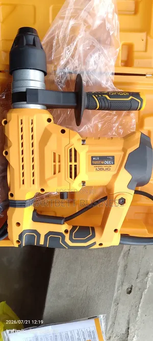 900w Concrete Drilling Machine With Accessories