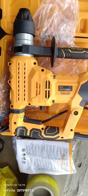 900w Concrete Drilling Machine With Accessories