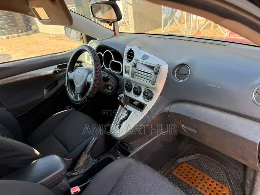 Pontiac Vibe 1.8L 2010 Black