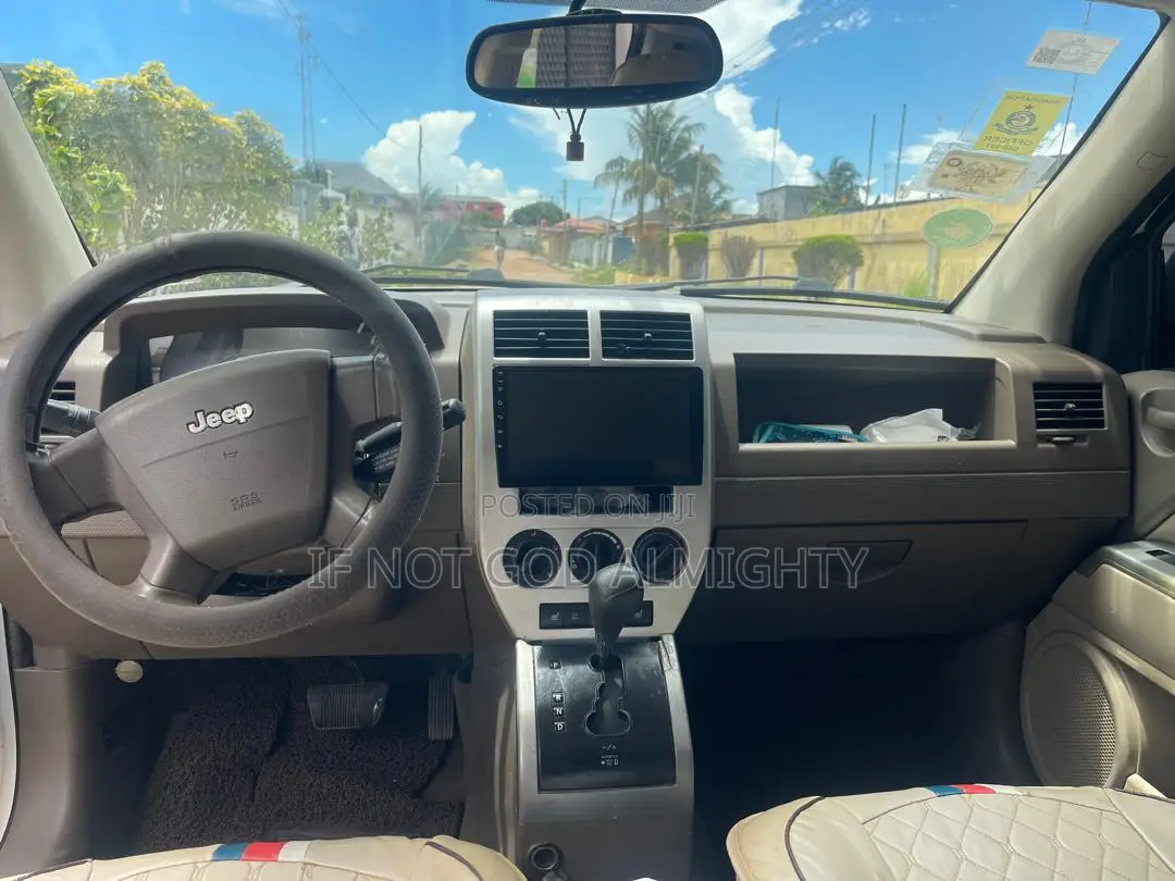 Jeep Compass 2010 White