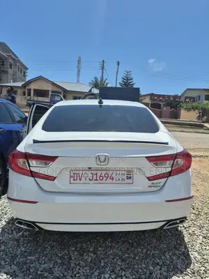Honda Accord Sport 2.0T 2022 White
