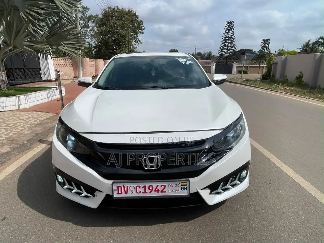 Honda Civic EX 4dr Hatchback (1.5L 4cyl) 2017 White