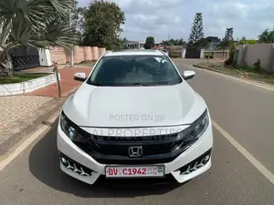 Honda Civic EX 4dr Hatchback (1.5L 4cyl) 2017 White