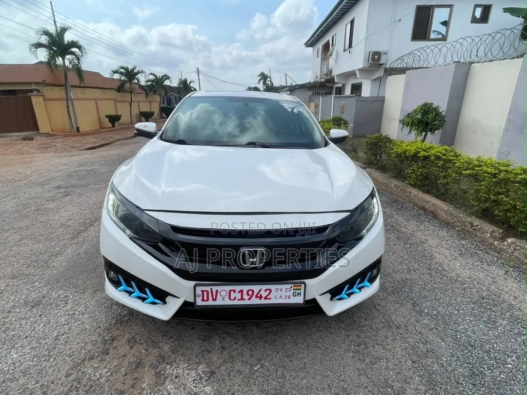Honda Civic EX 4dr Hatchback (1.5L 4cyl) 2017 White