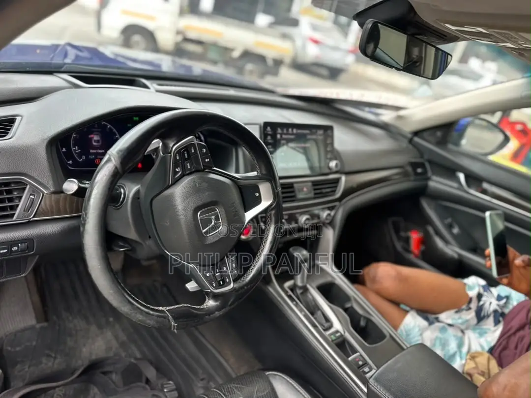 Honda Accord Touring 2018 Blue