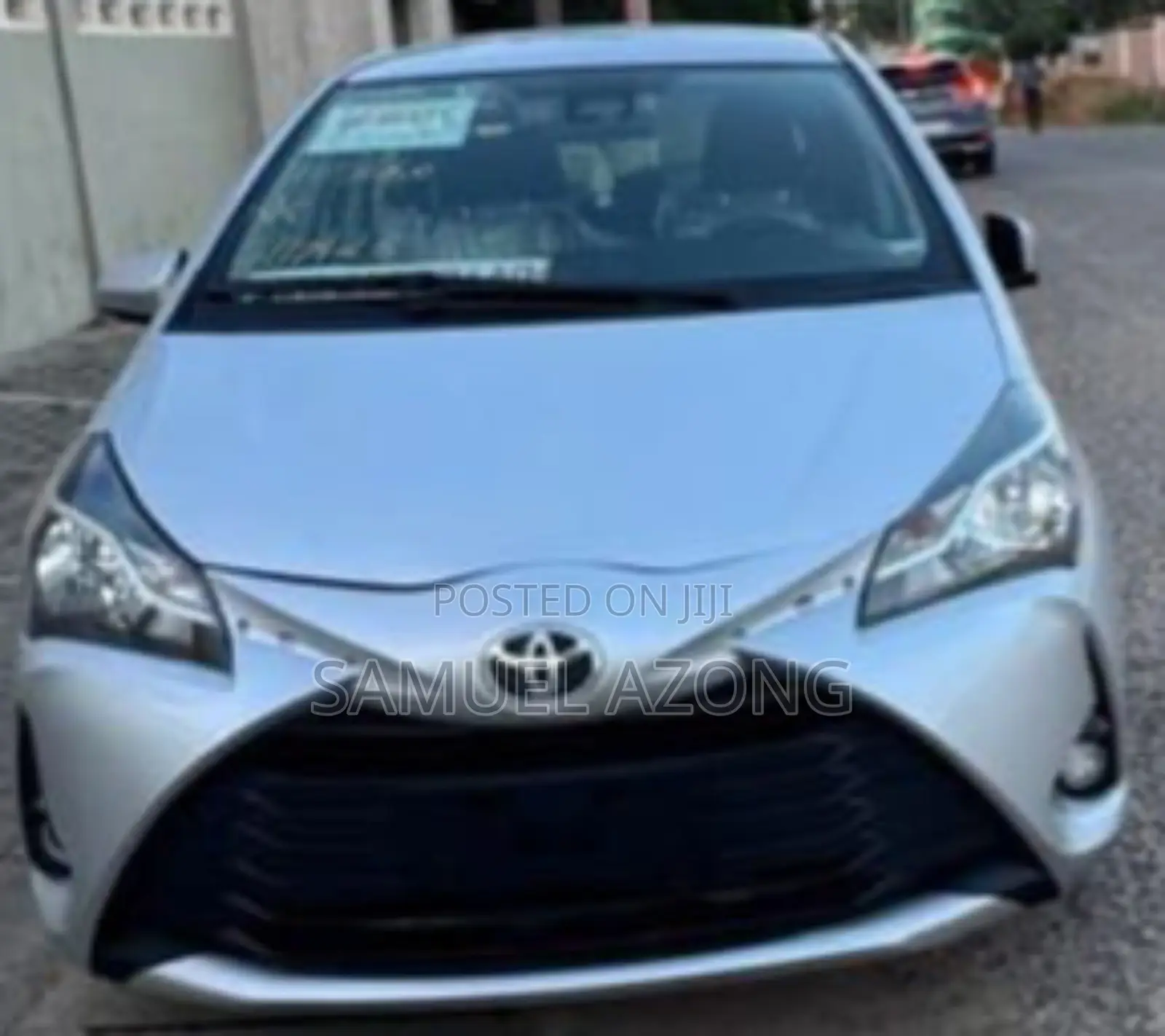 Toyota Yaris LE Hatchback 5dr 2018 Silver