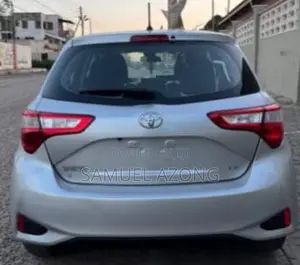 Toyota Yaris LE Hatchback 5dr 2018 Silver