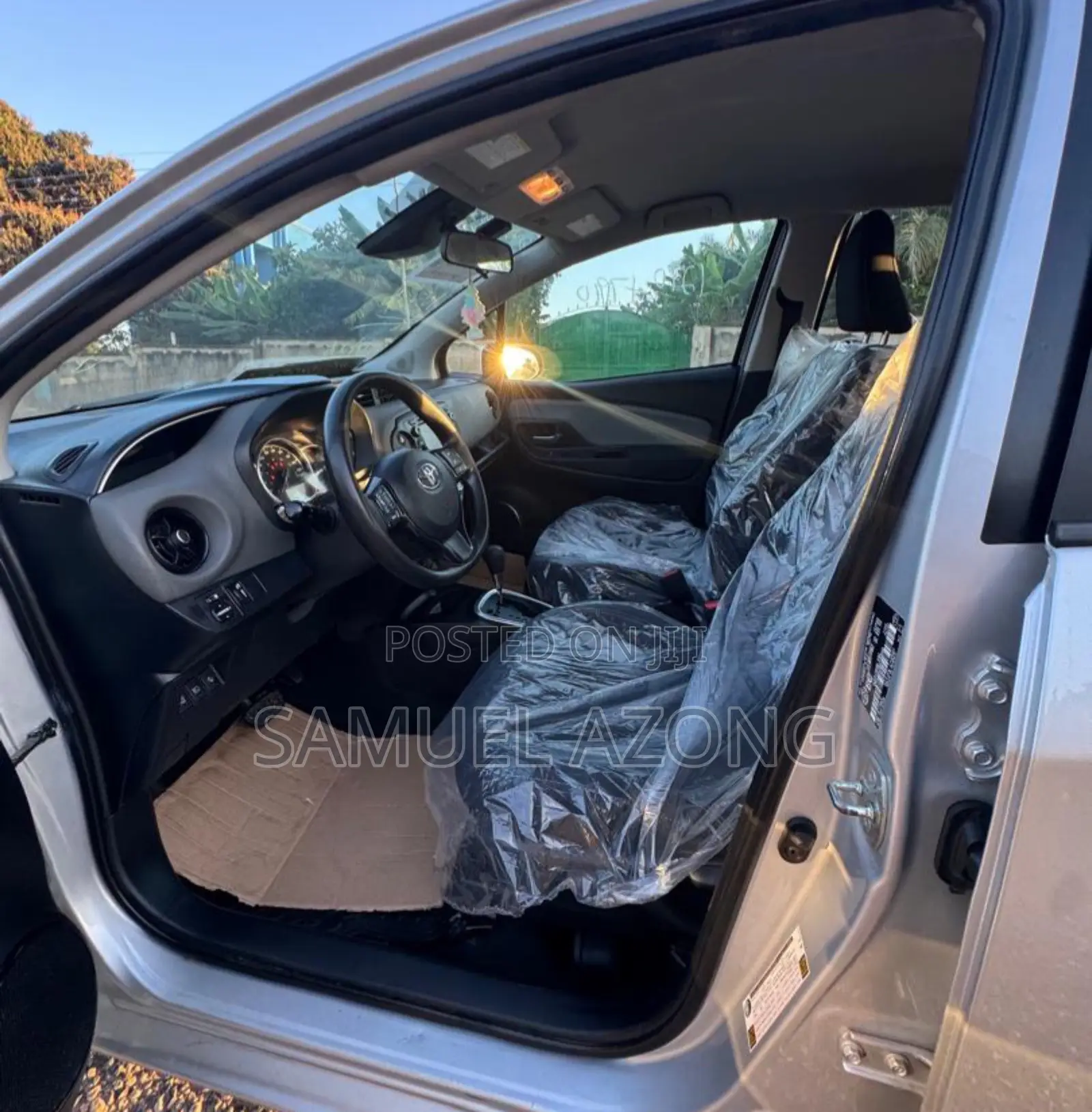 Toyota Yaris LE Hatchback 5dr 2018 Silver