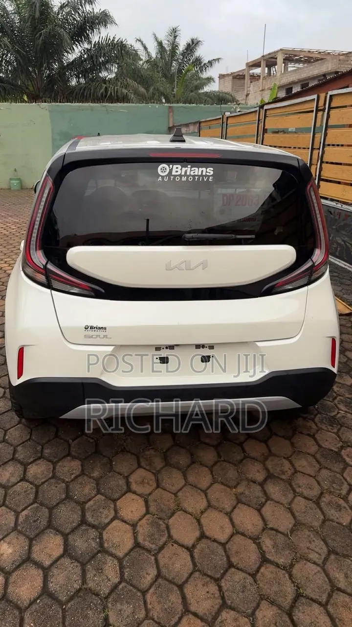 Kia Soul S 2024 White