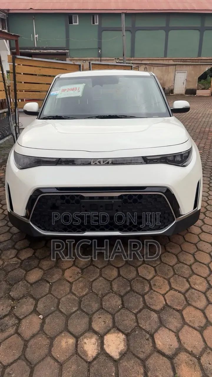 Kia Soul S 2024 White