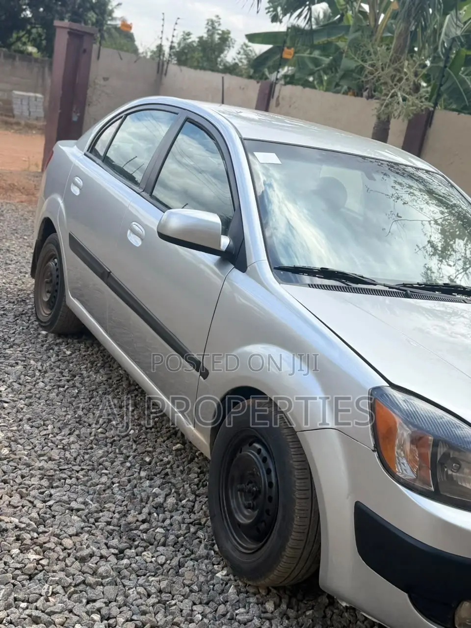 Kia Rio Base 4dr Sedan (1.6L 4cyl 5M) 2010 Silver