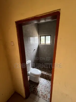 2bdrm Room & Parlour in Olebu for rent
