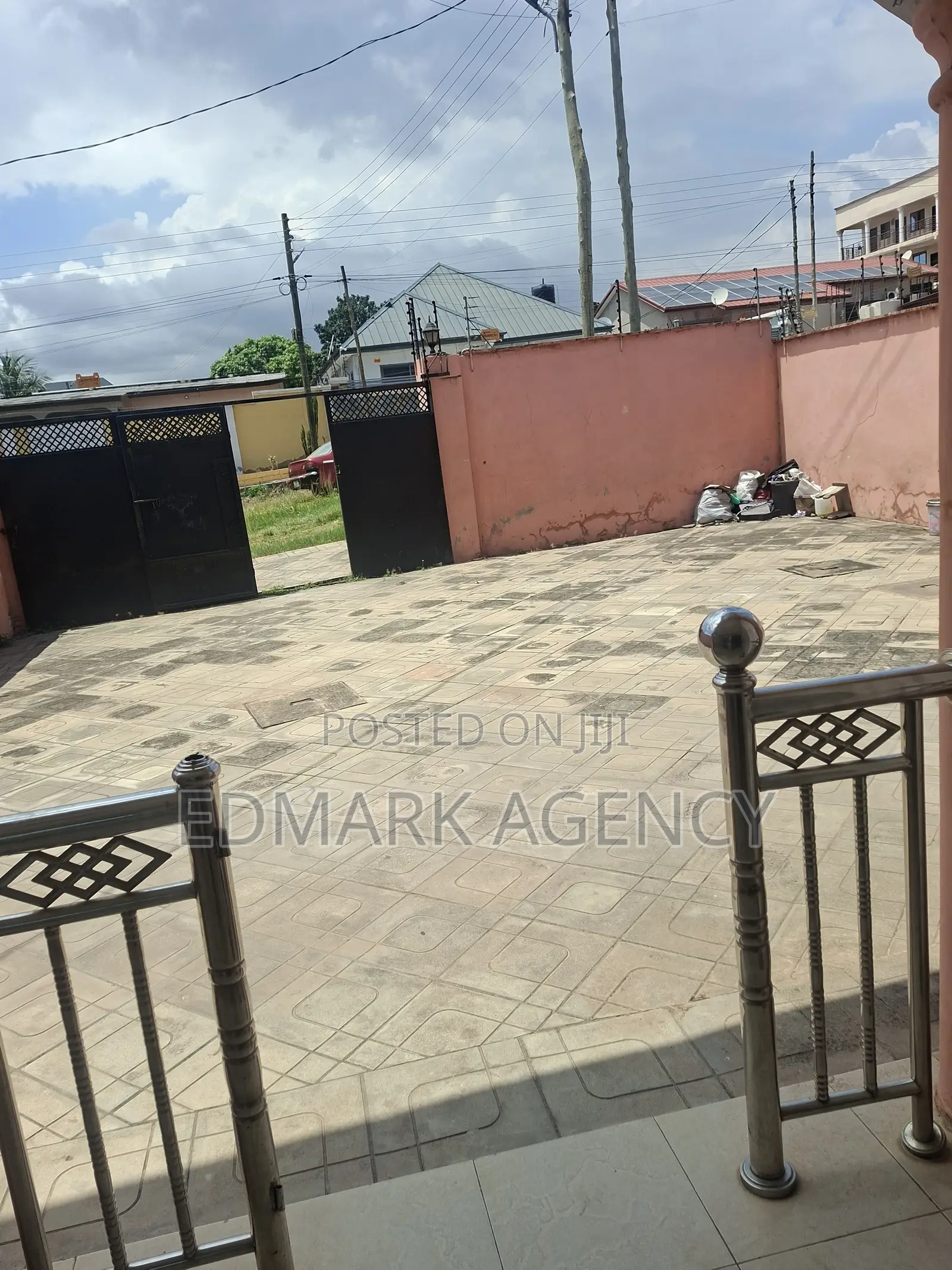 3bdrm House in Kwabenya for rent