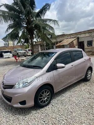 Toyota Vitz 2012