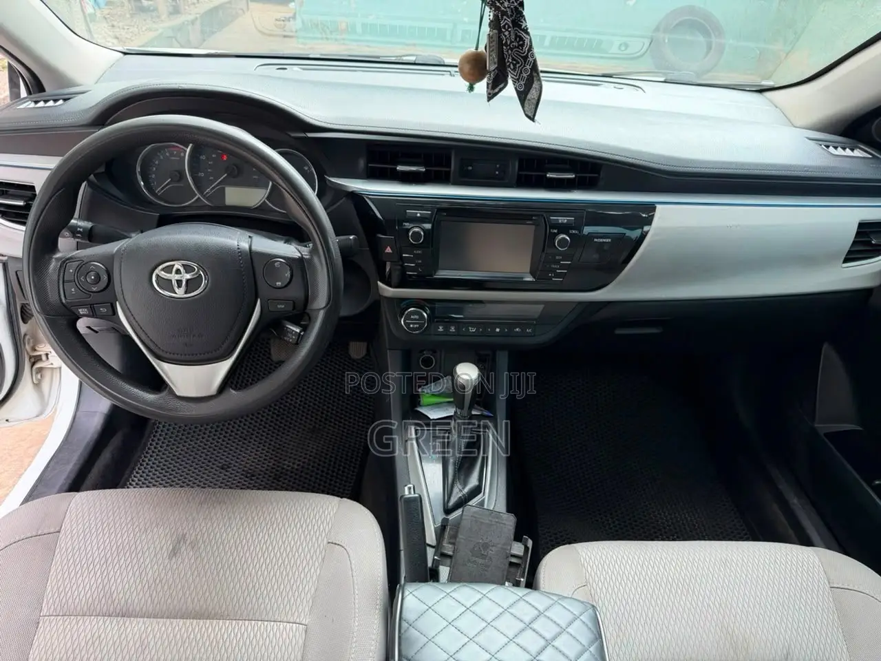 Toyota Corolla LE 4dr Sedan (1.8L 4cyl CVT) 2016 Green
