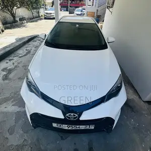 Toyota Corolla LE 4dr Sedan (1.8L 4cyl CVT) 2016 Green