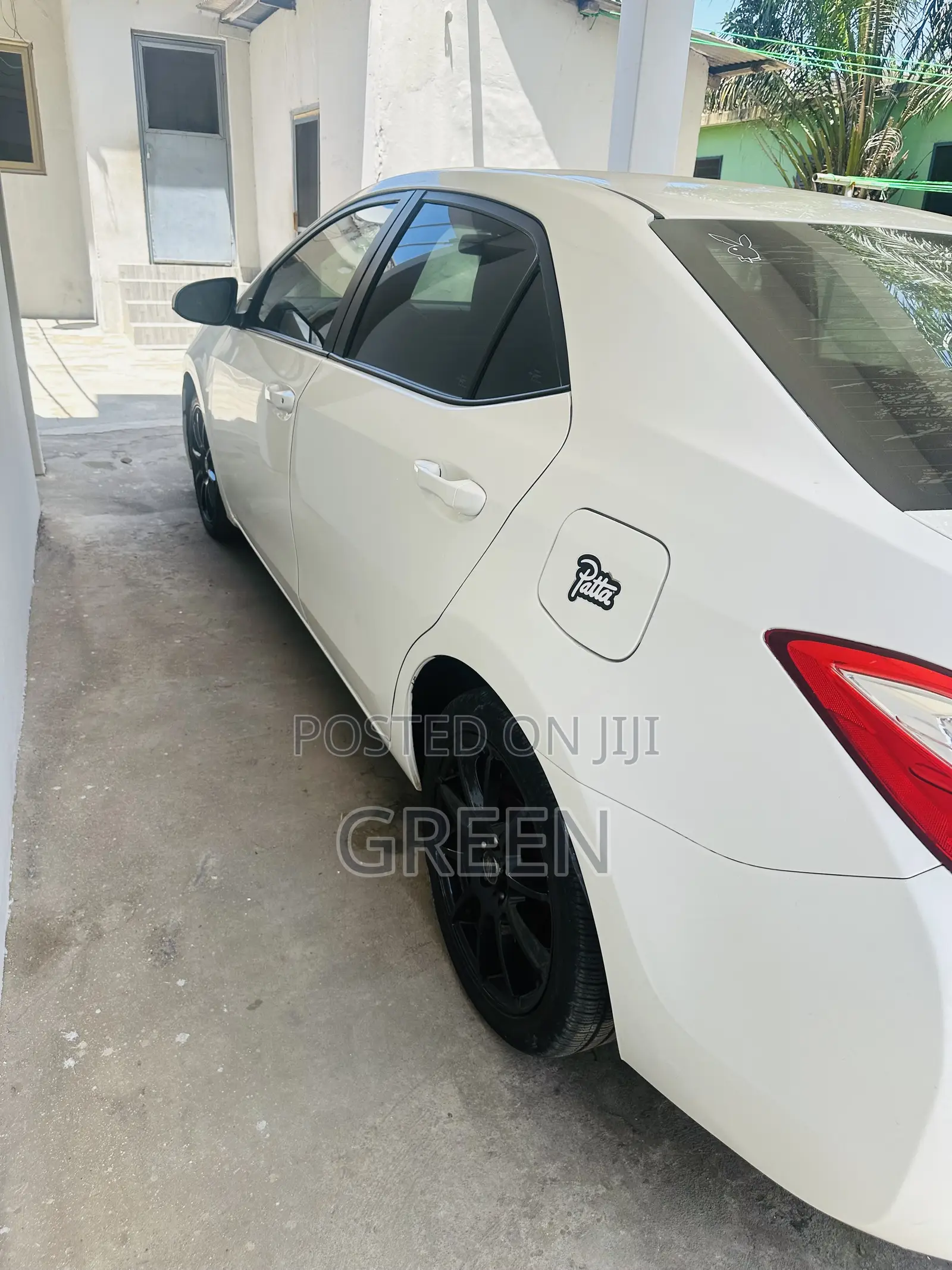Toyota Corolla LE 4dr Sedan (1.8L 4cyl CVT) 2016 Green