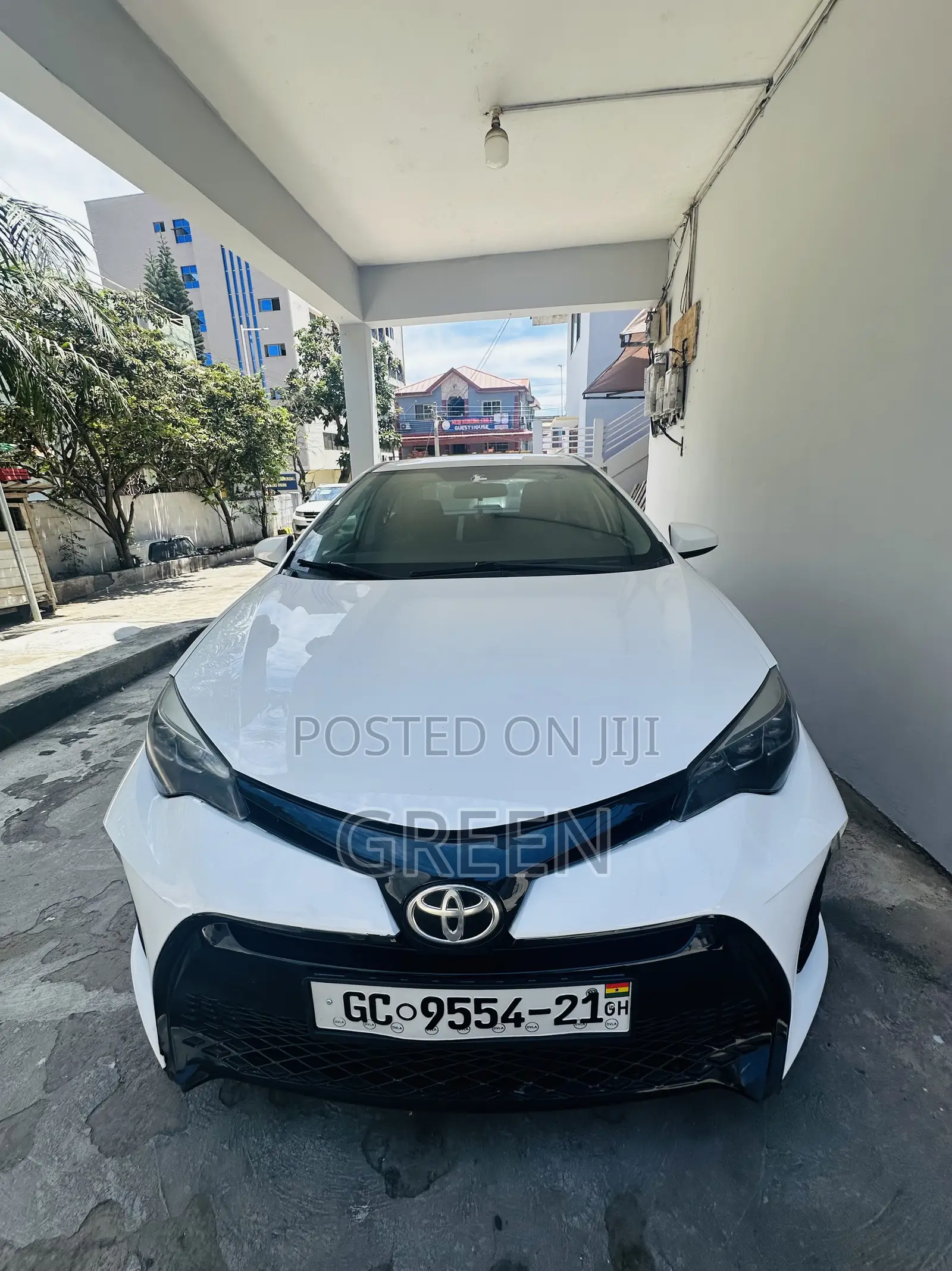 Toyota Corolla LE 4dr Sedan (1.8L 4cyl CVT) 2016 Green