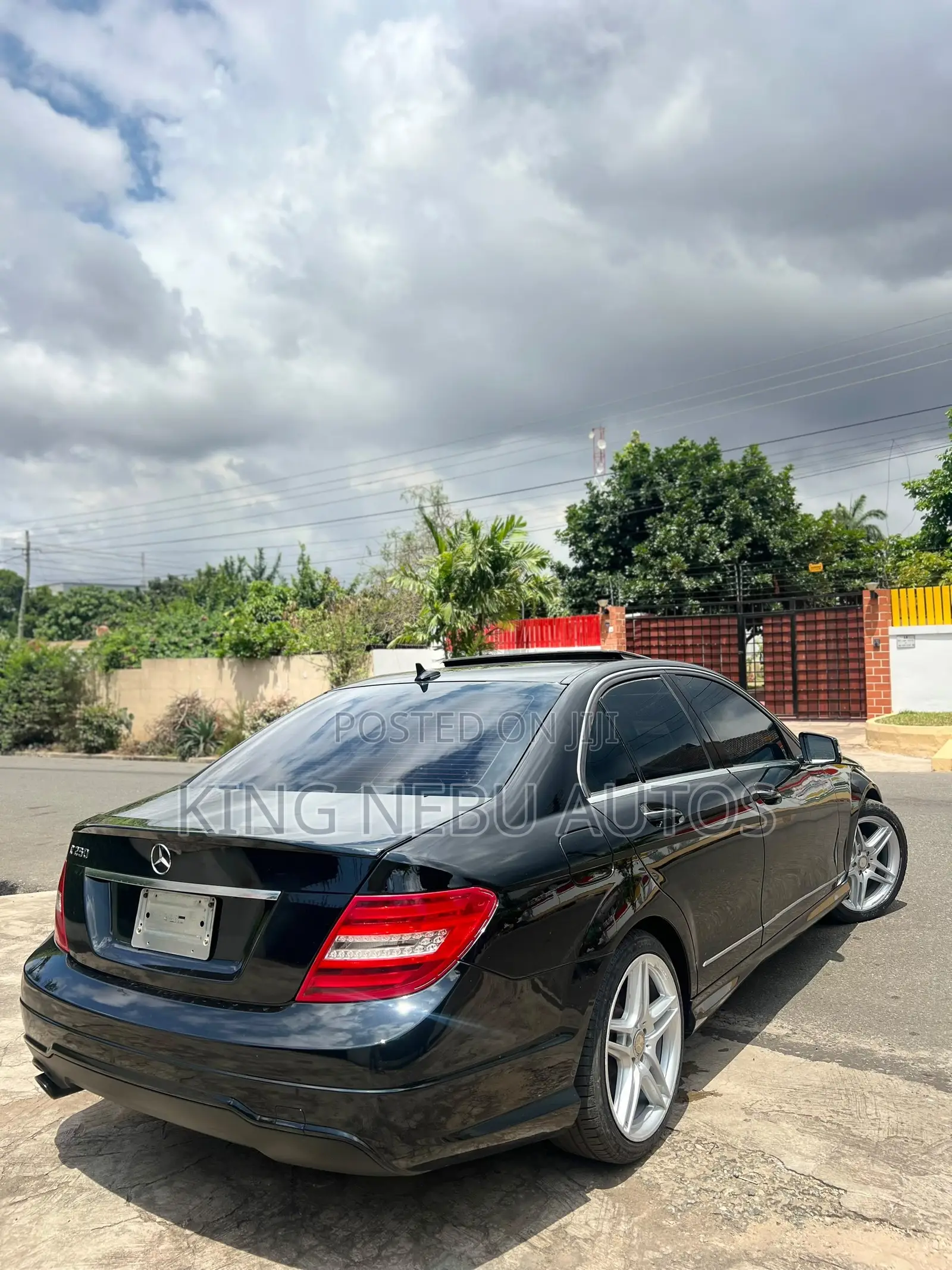 Mercedes-Benz C250 2014 Black