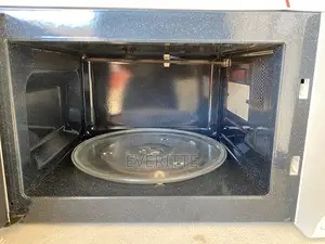  Urgent Sale: Samsung Ceramic Microwave & Grill 