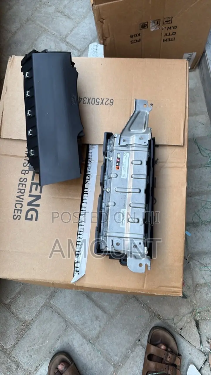 Honda CR-V 2023 Knee Airbag