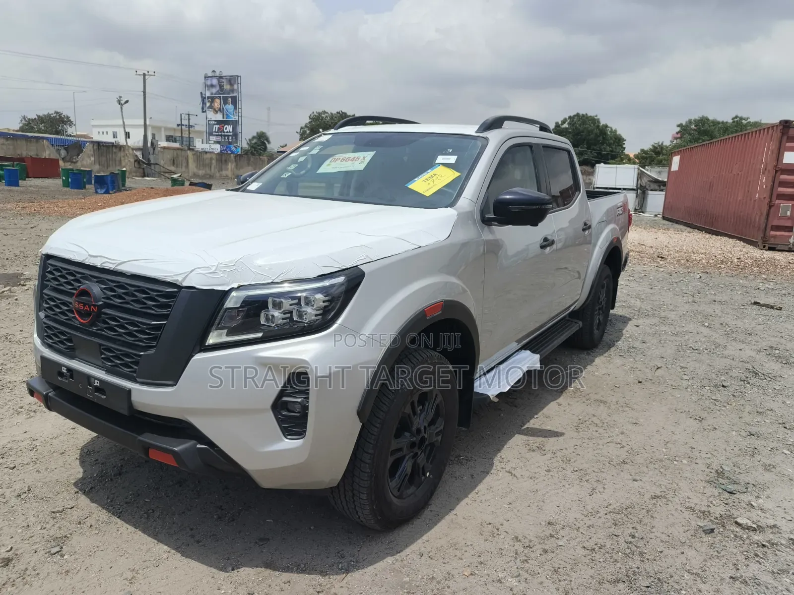 New Nissan Navara 2025 Silver