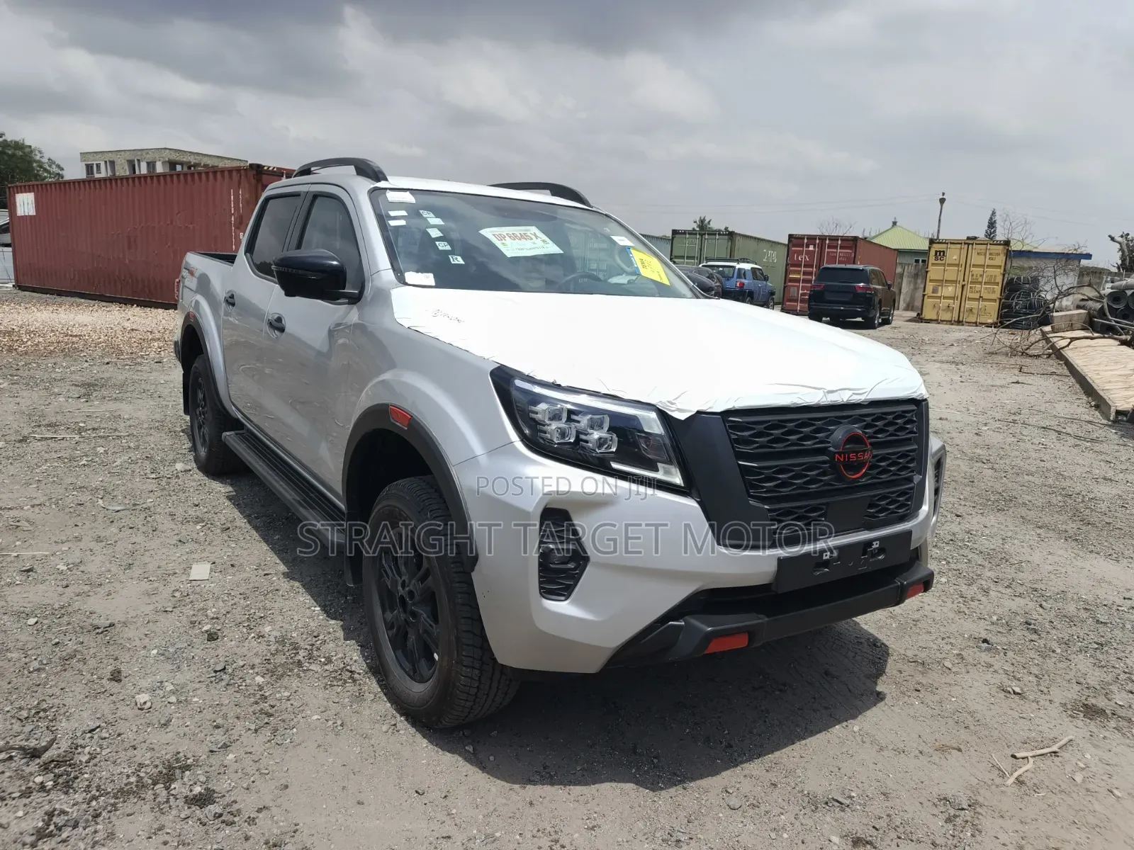 New Nissan Navara 2025 Silver