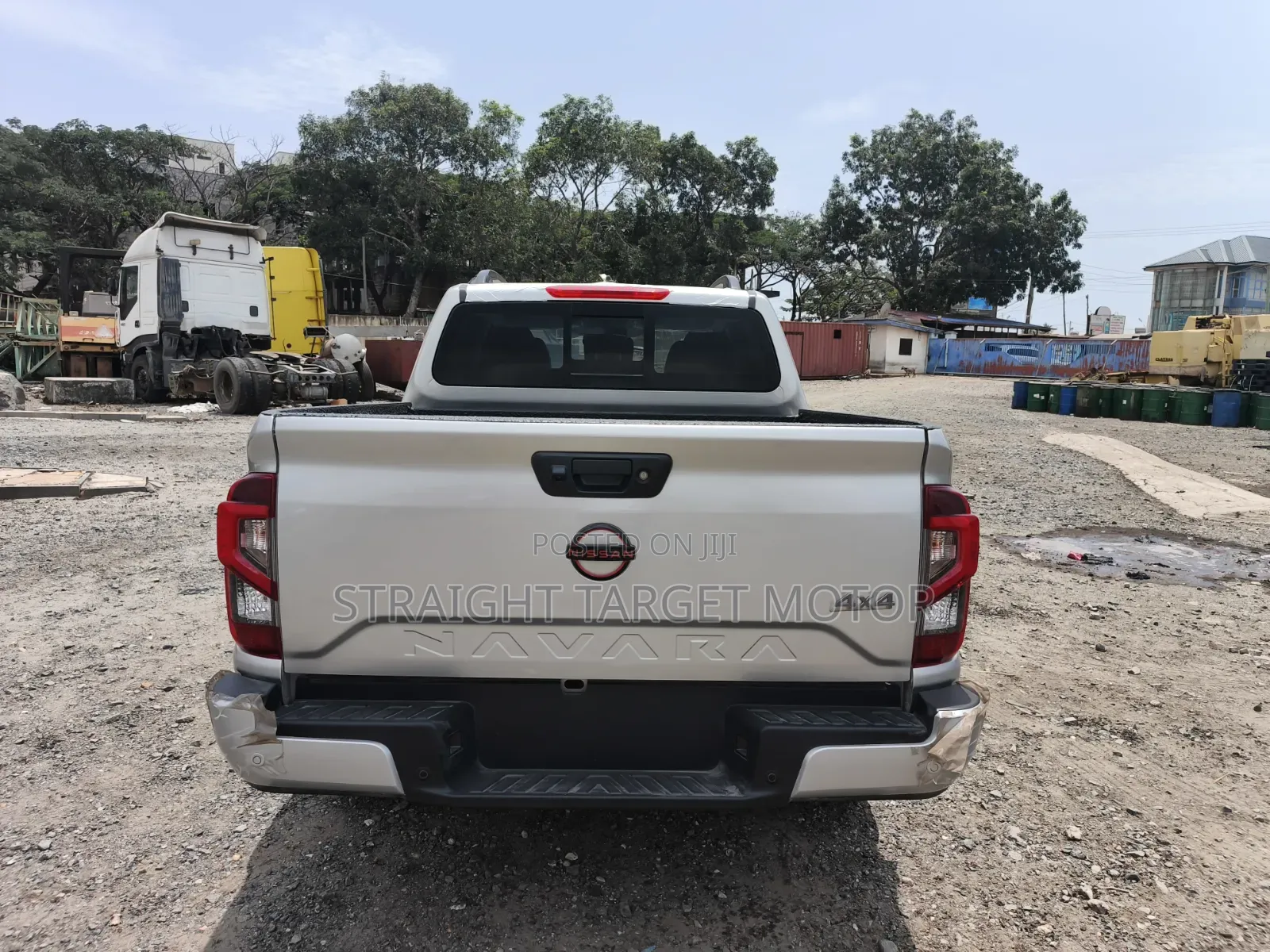 New Nissan Navara 2025 Silver