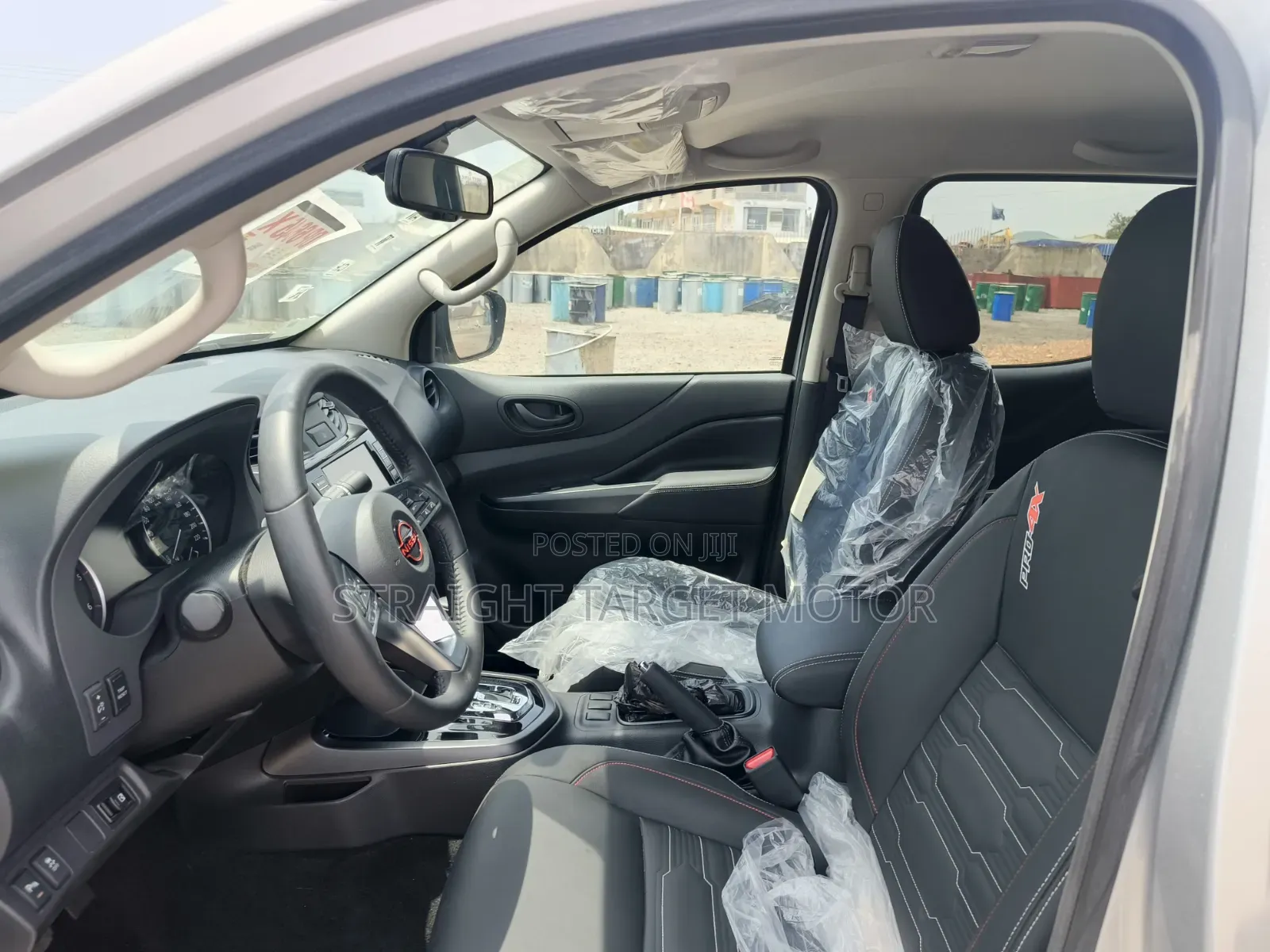 New Nissan Navara 2025 Silver