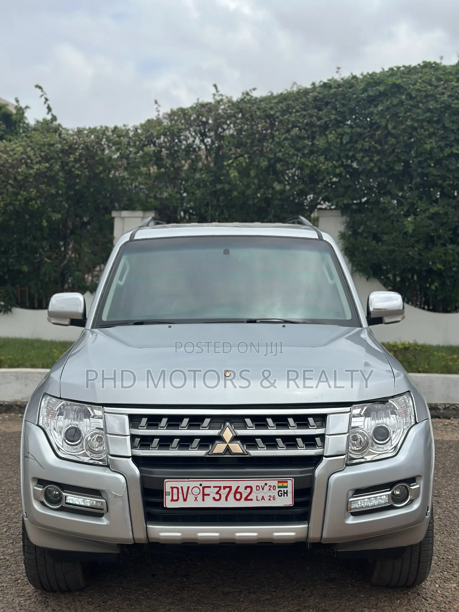 Mitsubishi Pajero V80 3.5 V6 GL/GLS 2016 Silver
