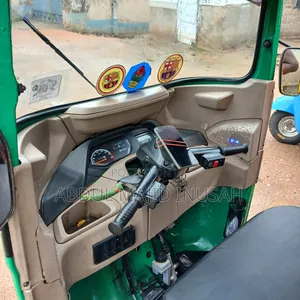 Bajaj RE 2024 Green