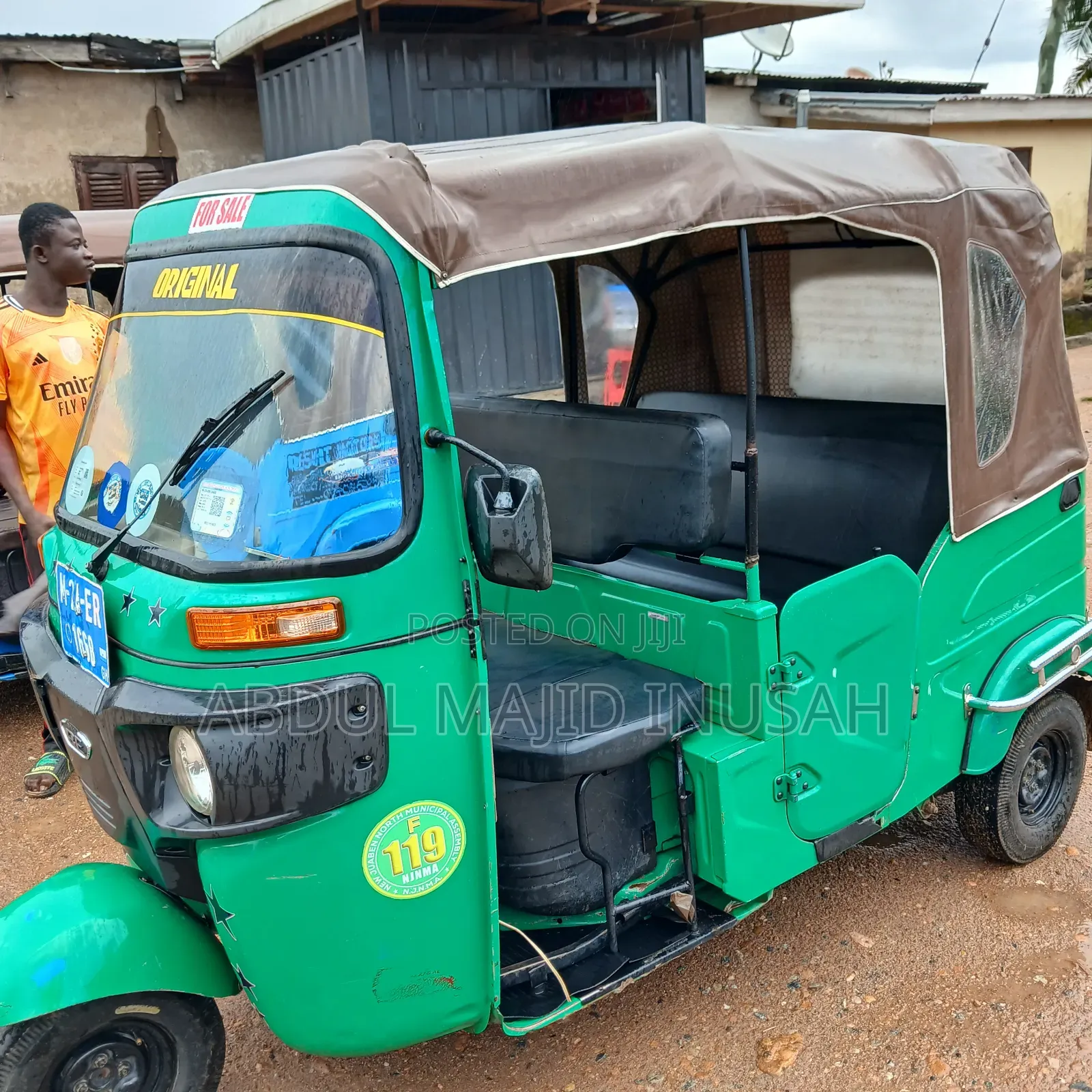 Bajaj RE 2024 Green