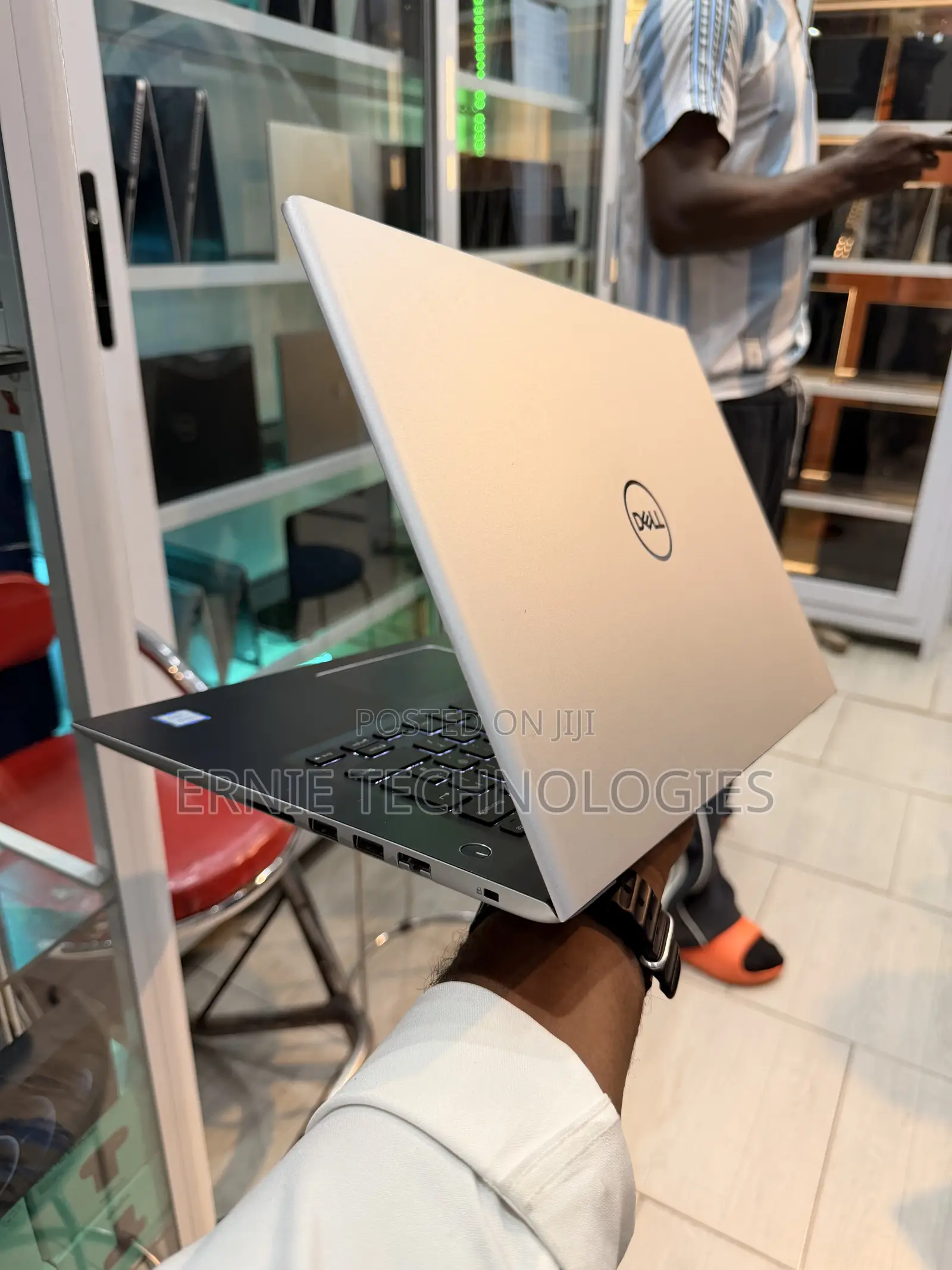 Laptop Dell Vostro 14 5471 16GB Intel Core i5 SSD 256GB