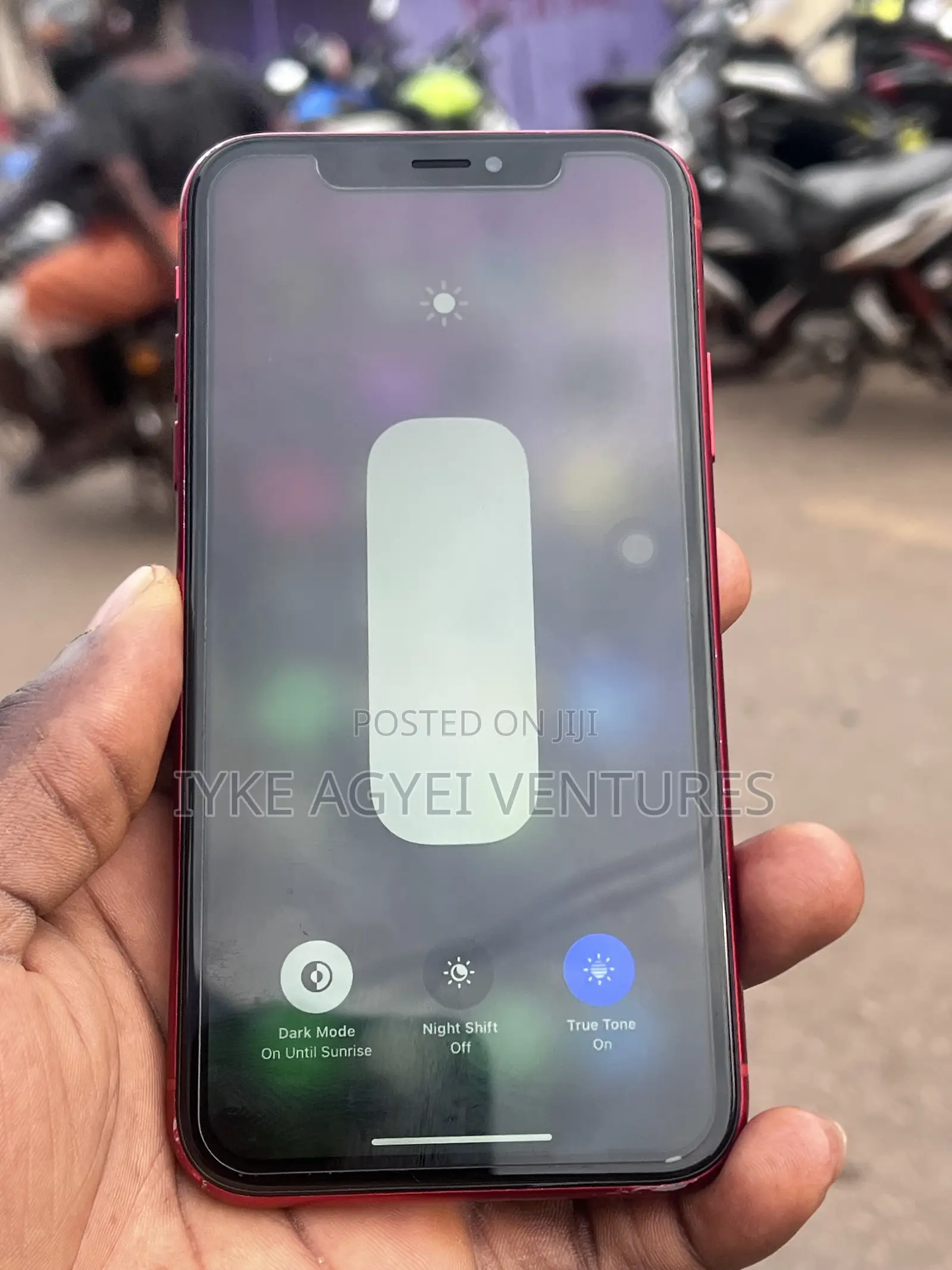 Apple iPhone XR 64 GB Red